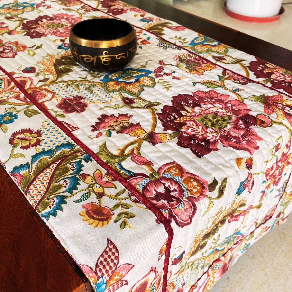 Burgundy Garden Print Table Runner, 100% cotton, 15" x 72" - Coral Slub -